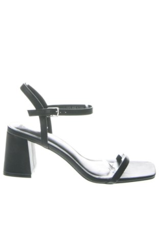 Încălțăminte de damă Primark, Mărime 38, Culoare Negru, Preț 160,00 Lei, #137565295