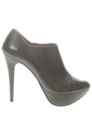 Дамски обувки Zara, Размер 39, Цвят Кафяв, Цена 37,34 €, #137569448