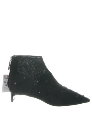 Дамски обувки Zara, Размер 37, Цвят Черен, Цена 37,39 €, #137571108