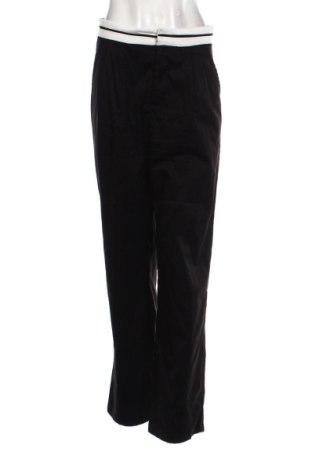 Pantaloni de femei Forever 21, Mărime M, Culoare Negru, Preț 72,00 Lei, #137543693