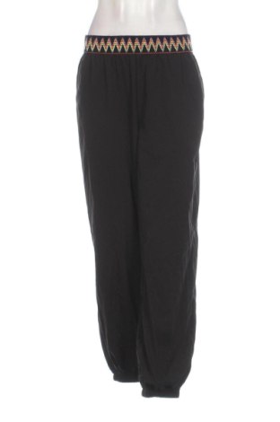 Pantaloni de femei SHEIN, Mărime M, Culoare Multicolor, Preț 32,99 Lei, #137547281