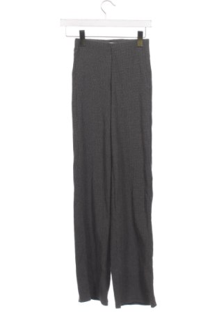 Damenhose Bershka, Größe XS, Farbe Grau, Preis 10,99 €, #137549815