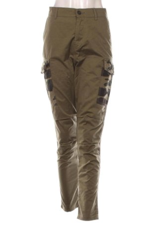 Női nadrág Bershka, Méret L, Szín Zöld, Ár 4 970 Ft, #137556870