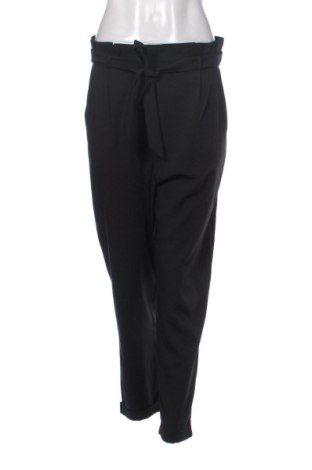 Pantaloni de femei Pull&Bear, Mărime M, Culoare Negru, Preț 48,00 Lei, #137560673