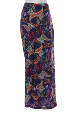 Pantaloni de femei Trendyol, Mărime L, Culoare Multicolor, Preț 66,00 Lei, #137561262