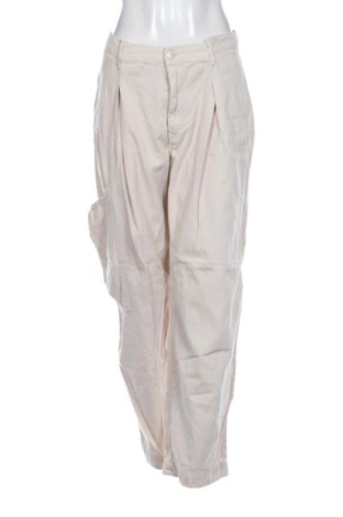 Дамски панталон Pull&Bear, Размер M, Цвят Бежов, Цена 10,00 €, #137566024