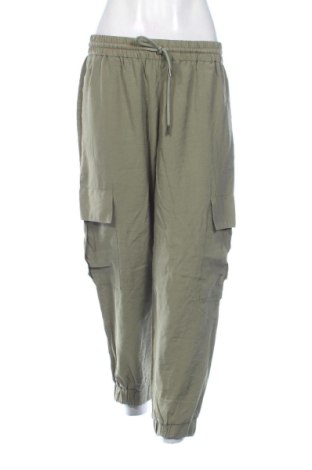 Pantaloni de femei Zara, Mărime L, Culoare Verde, Preț 62,99 Lei, #137566771