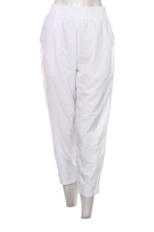 Pantaloni de femei Unbranded, Mărime S, Culoare Alb, Preț 78,74 Lei, #137569769