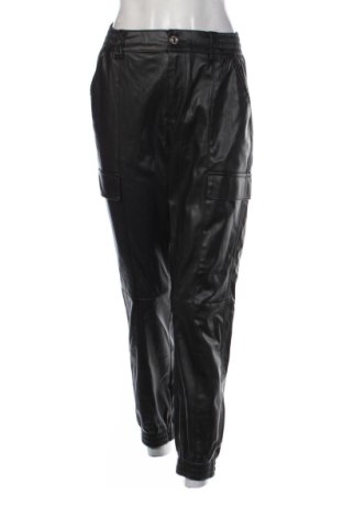 Pantaloni de femei Bershka, Mărime M, Culoare Negru, Preț 79,99 Lei, #137574200