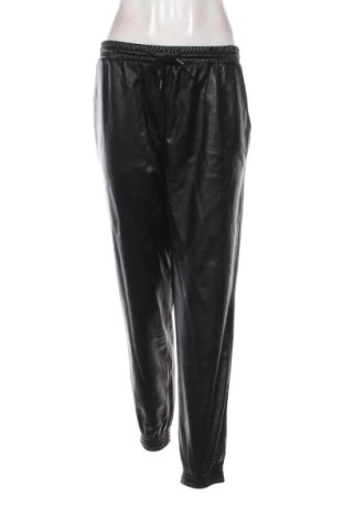 Pantaloni de femei Pull&Bear, Mărime M, Culoare Negru, Preț 47,24 Lei, #137577627