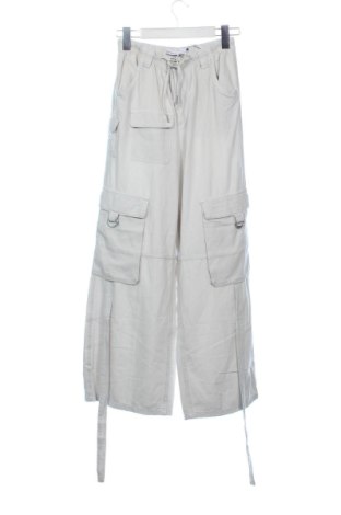 Pantaloni de femei Bershka, Mărime XS, Culoare Ecru, Preț 71,00 Lei, #137579908