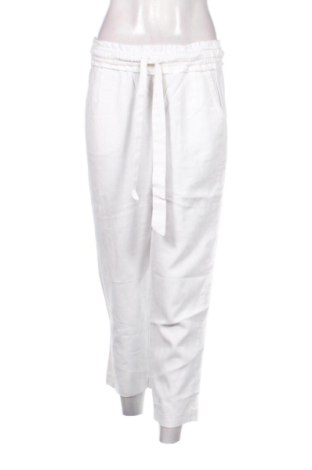 Pantaloni de femei Zara, Mărime M, Culoare Alb, Preț 62,99 Lei, #137581744