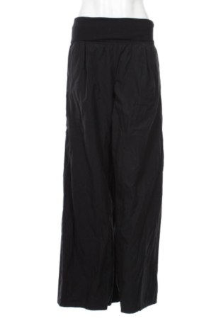 Damskie spodnie Bershka, Rozmiar M, Kolor Czarny, Cena 63,50 zł, #137588875