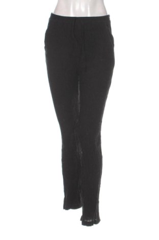 Pantaloni de femei Bershka, Mărime M, Culoare Negru, Preț 73,49 Lei, #137590423