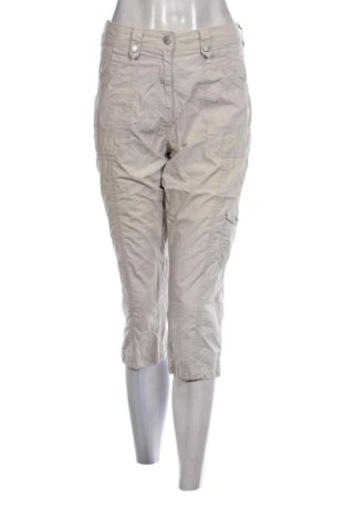 Pantaloni de femei Bexleys, Mărime L, Culoare Bej, Preț 87,00 Lei, #137556971