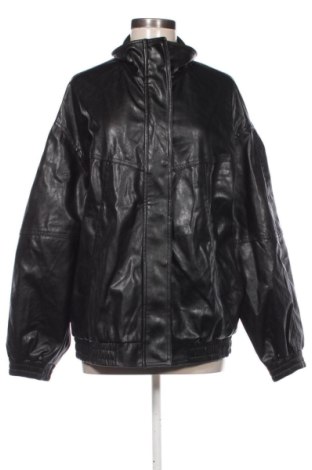 Γυναικείο δερμάτινο μπουφάν Bershka, Μέγεθος M, Χρώμα Μαύρο, Τιμή 22,67 €, #137559863