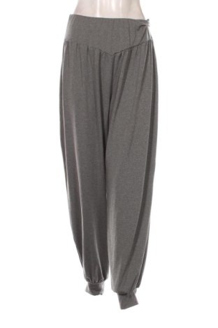 Pantaloni trening de femei Unbranded, Mărime M, Culoare Gri, Preț 39,00 Lei, #137563324
