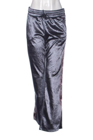 Damen Sporthose Champion, Größe M, Farbe Schwarz, Preis € 15,00, #137579026
