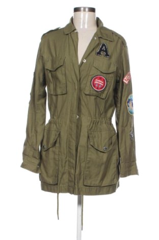 Дамско яке Bershka, Размер S, Цвят Зелен, Цена 12,00 €, #137598398