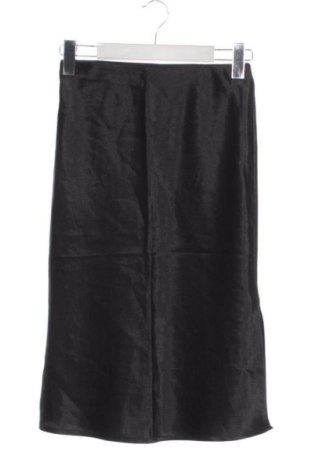 Детска пола H&M, Размер 9-10y/ 140-146 см, Цвят Черен, Цена 9,00 €, #137584176