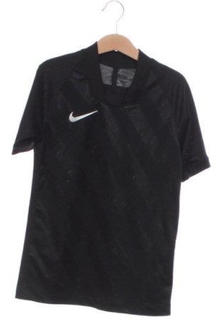 Gyerek póló Nike, Méret 7-8y / 128-134 cm, Szín Fekete, Ár 6 688 Ft, #137563629
