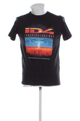 Мъжка тениска Pull&Bear, Размер S, Цвят Многоцветен, Цена 10,00 €, #137586248