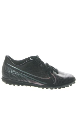 Férfi cipők
 Nike, Méret 39, Szín Sokszínű, Ár 10 134 Ft, #137571268
