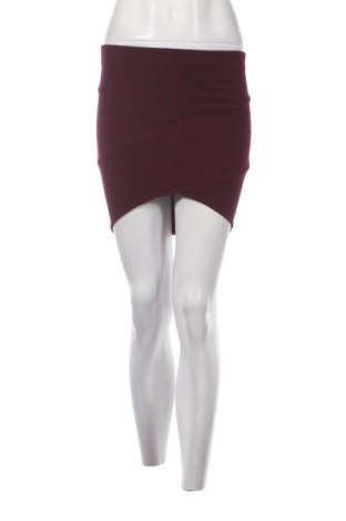 Fustă Bershka, Mărime M, Culoare Roșu, Preț 37,99 Lei, #137561735