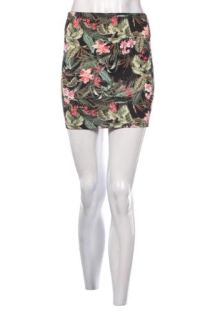 Fustă Bershka, Mărime S, Culoare Multicolor, Preț 33,00 Lei, #137539275