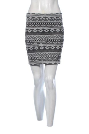 Fustă Vero Moda, Mărime M, Culoare Multicolor, Preț 31,49 Lei, #137562112