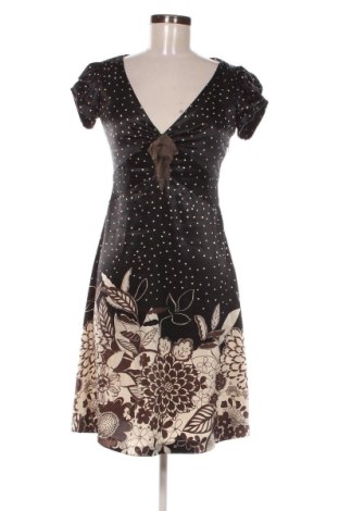 Rochie Rinascimento, Mărime S, Culoare Multicolor, Preț 161,93 Lei, #137560933
