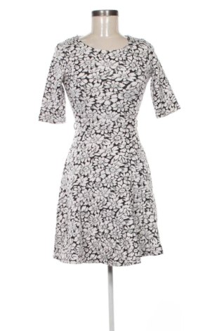 Šaty  F&F, Velikost M, Barva Vícebarevné, Cena  337,00 Kč, #137568693