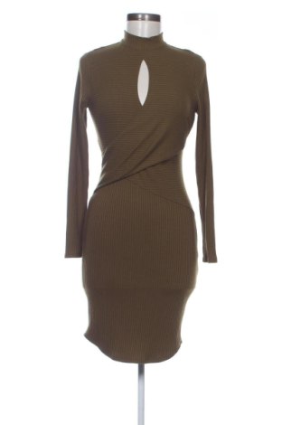 Kleid Guess, Größe S, Farbe Grün, Preis 43,44 €, #137573704