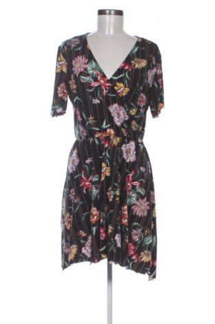Kleid Reserved, Größe XL, Farbe Mehrfarbig, Preis 23,00 €, #137574788