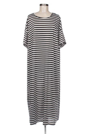 Sukienka SHEIN, Rozmiar 3XL, Kolor Kolorowy, Cena 105,84 zł, #137590321