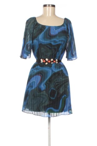 Rochie Gusto, Mărime M, Culoare Multicolor, Preț 157,89 Lei, #137592900