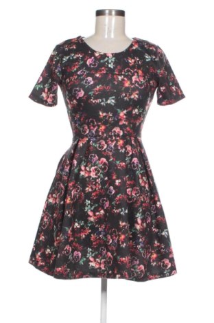 Kleid Gina Tricot, Größe S, Farbe Mehrfarbig, Preis 11,00 €, #137599137
