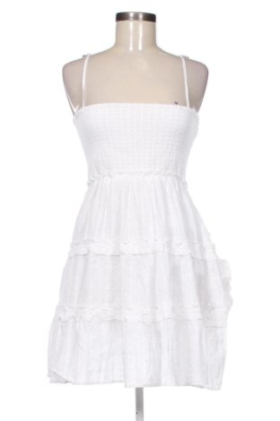 Rochie Fb Sister, Mărime M, Culoare Alb, Preț 73,49 Lei, #137606542