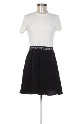 Рокля Calvin Klein Jeans, Размер M, Цвят Многоцветен, Цена 43,00 €, #137588849