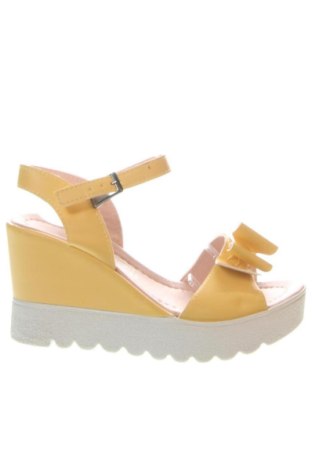 Sandale Unbranded, Mărime 39, Culoare Galben, Preț 173,22 Lei, #137528247