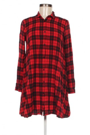Cămașă de femei Cropp, Mărime M, Culoare Roșu, Preț 111,99 Lei, #128630583
