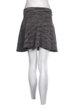 Пола Fb Sister, Размер S, Цвят Сив, Цена 2,04 €