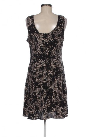 Kleid Apricot, Größe L, Farbe Mehrfarbig, Preis 17,99 €