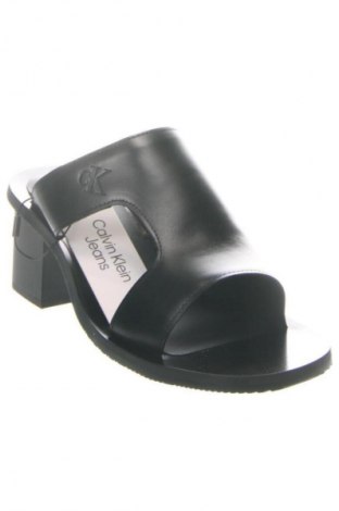 Pantofle Calvin Klein Jeans, Velikost 36, Barva Černá, Cena  4 049,00 Kč