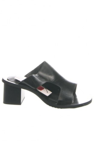 Papuče Calvin Klein Jeans, Veľkosť 37, Farba Čierna, Cena  96,95 €, #133173013