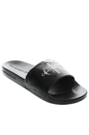 Чехли Calvin Klein Jeans, Размер 38, Цвят Черен, Цена 38,85 €