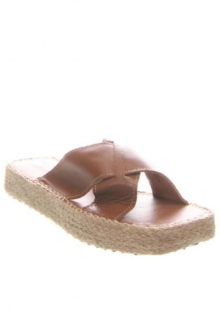 Γυναικείες παντόφλες RunnerBoss, Μέγεθος 39, Χρώμα Καφέ, Τιμή 21,99 €