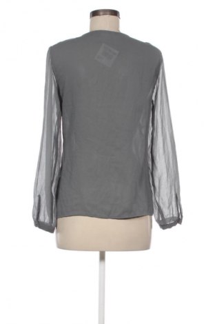 Dámská halenka H&M, Velikost M, Barva Šedá, Cena  49,00 Kč