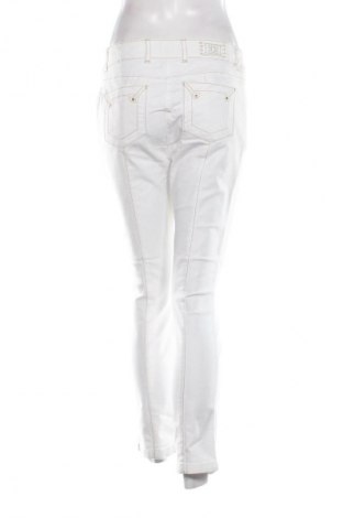 Dámské džíny  Escada, Velikost M, Barva Bílá, Cena  2 699,00 Kč