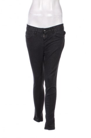 Női farmernadrág Rinascimento, Méret M, Szín Fekete, Ár 15 000 Ft